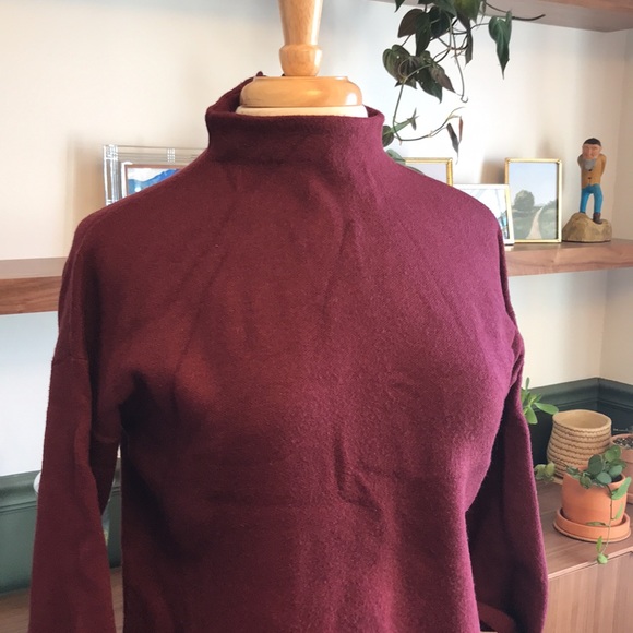 Taganrog 3/4 Sleeve Sweater - Picture 2 of 6